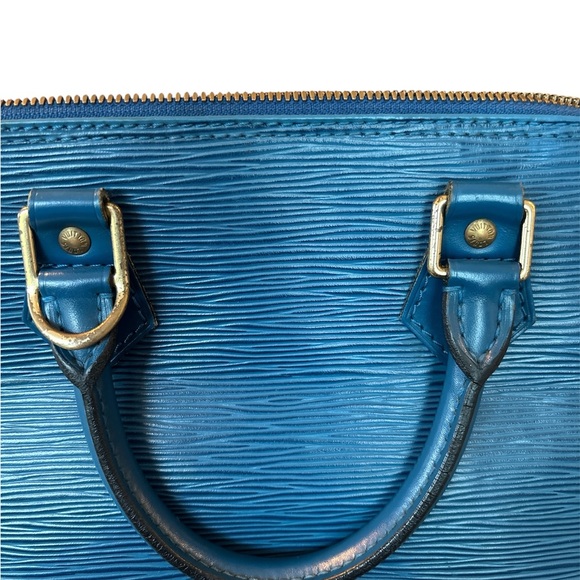 Louis Vuitton Alma Epi Blue - Picture 6 of 14